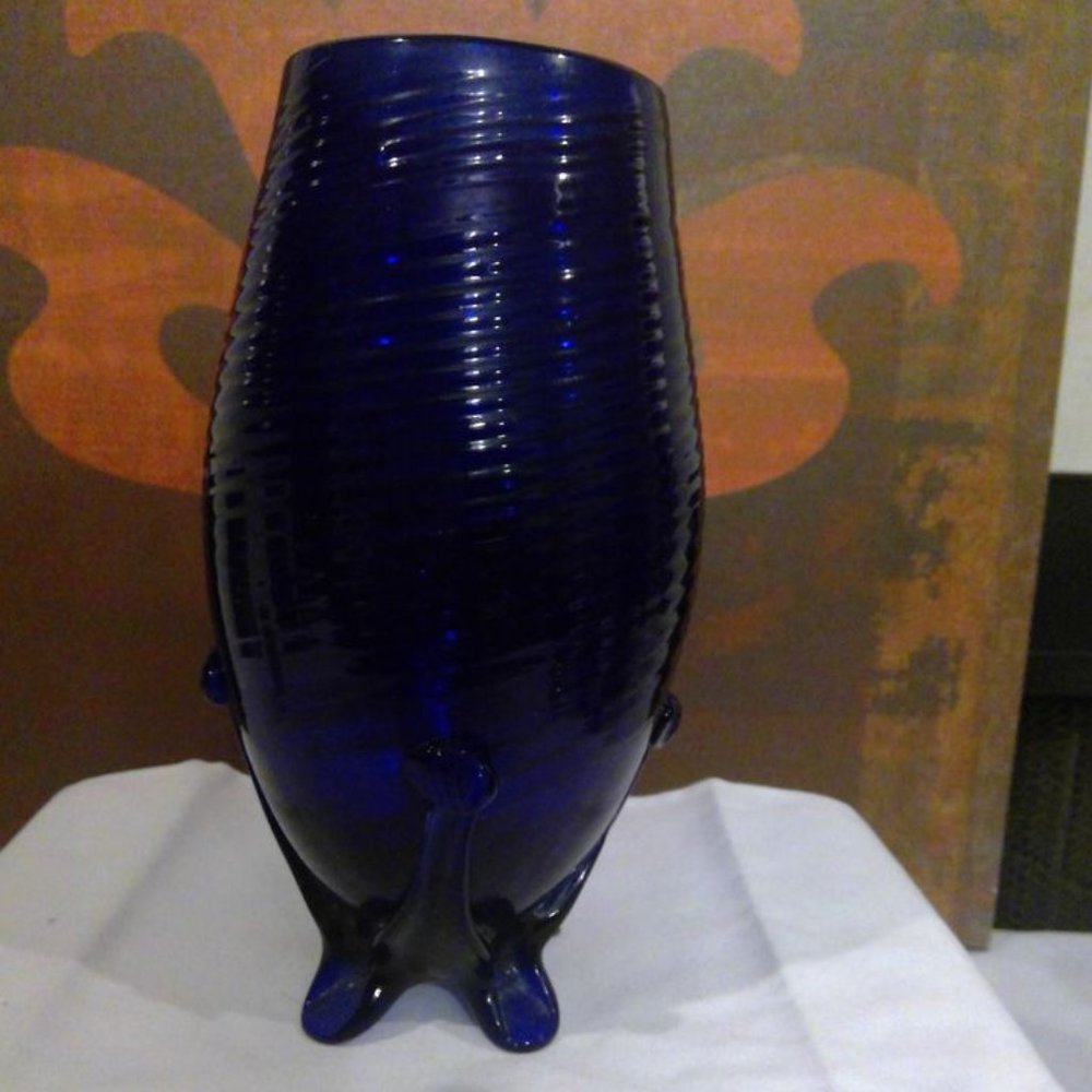 Vintage Handblown Wide Cobalt Blue Vase